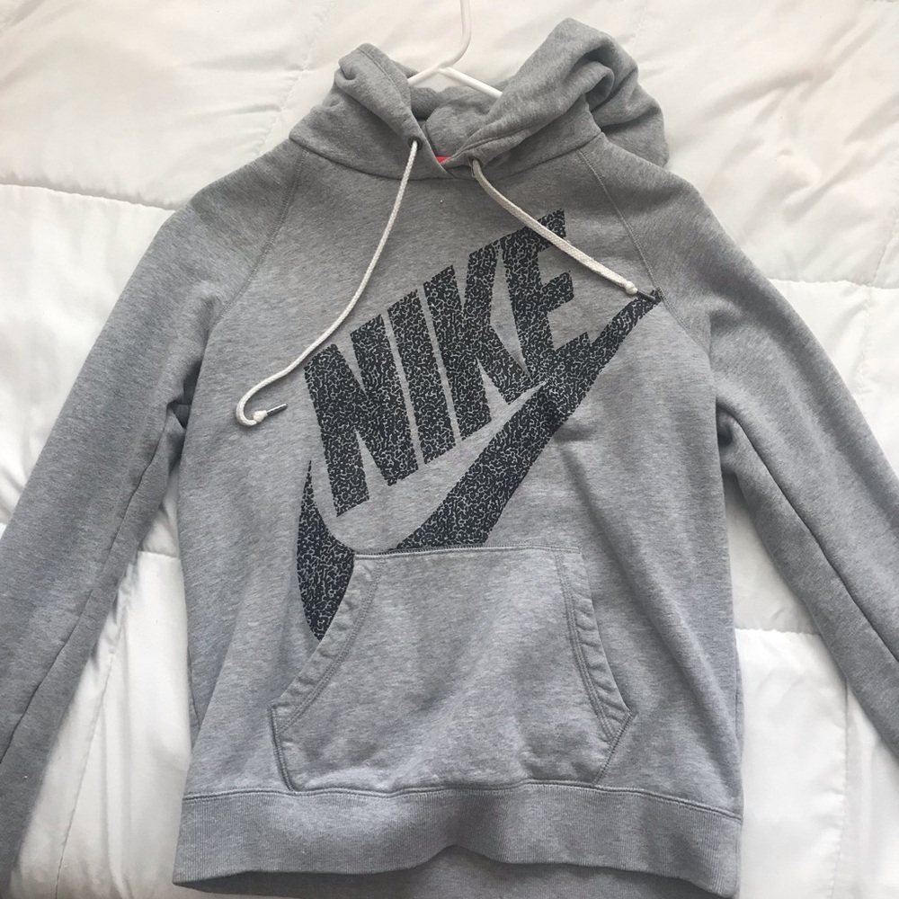 Nike sweatshirt